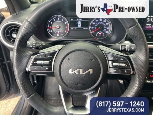 Used 2023 Kia Forte GT-Line w/ GT-Line Premium Package image 13