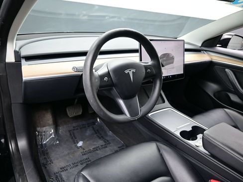 Used 2023 Tesla Model 3 Standard Range RWD image 14