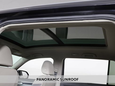 Used 2023 Volkswagen Atlas SEL Premium image 4