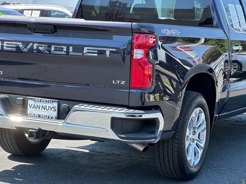 Used 2024 Chevrolet Silverado 1500 LTZ AWD/4WD image 8