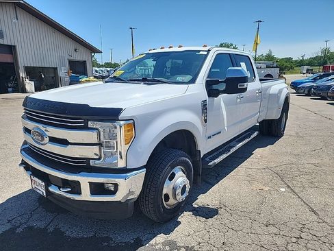Used 2017 Ford F350 Lariat w/ Lariat Ultimate Package AWD/4WD image 4