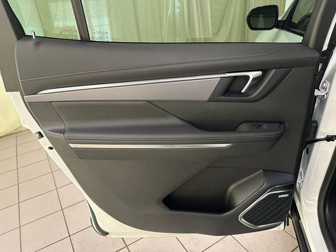 Certified 2025 Buick Enclave Sport Touring image 38