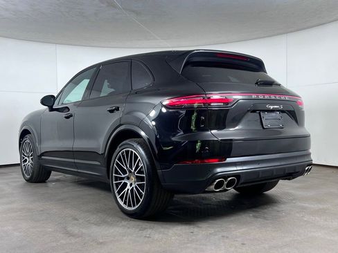 Certified 2023 Porsche Cayenne S AWD/4WD image 3