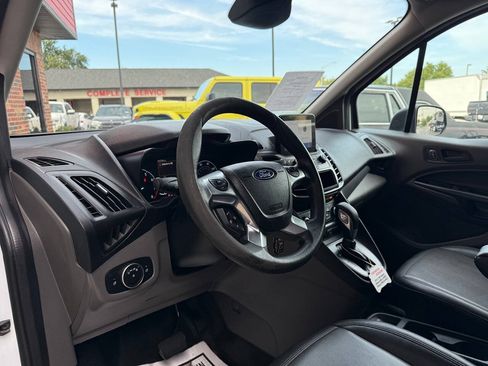 Used 2021 Ford Transit Connect XL FWD image 11