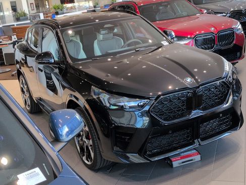 Used 2026 BMW X2 xDrive28i w/ Technology Package image 2