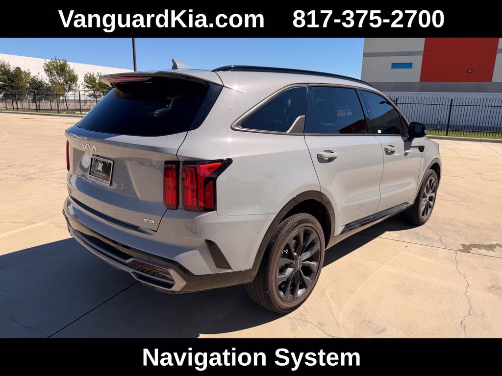 Used 2023 Kia Sorento SX AWD/4WD image 4