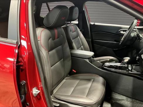 Certified 2025 Chevrolet Trax RS w/ Driver Confidence Package FWD image 27