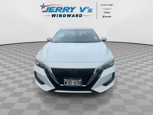 Used 2022 Nissan Sentra SV image 3