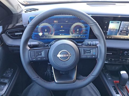 New 2026 Nissan Kicks SR w/ SR Premium Package AWD/4WD image 15