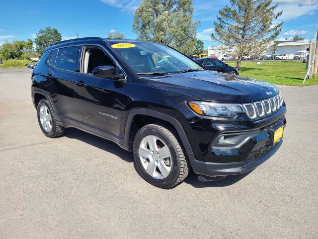Used 2022 Jeep Compass Latitude AWD/4WD image 4