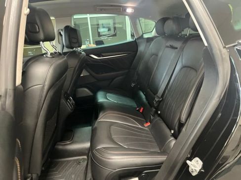 Used 2019 Maserati Levante S GranLusso AWD/4WD image 10