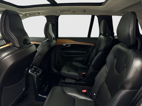 Used 2023 Volvo XC90 T8 Plus AWD/4WD image 38