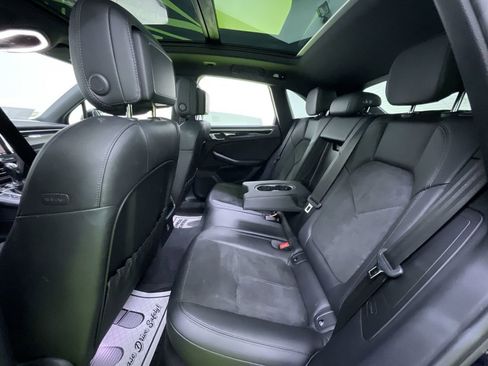 Used 2020 Porsche Macan image 26
