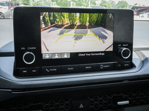 Certified 2023 Honda Accord EX image 24
