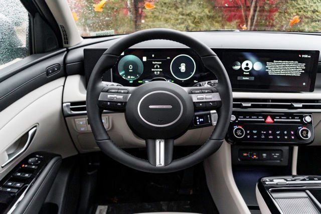 New 2026 Hyundai Tucson Limited w/ Tow & Go Package AWD/4WD image 21