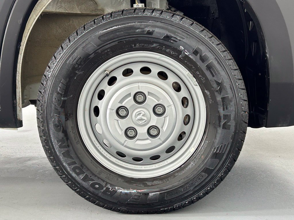 Used 2025 RAM ProMaster 2500 w/ Convenience Group FWD image 32