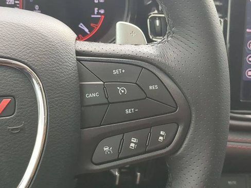 Certified 2023 Dodge Durango R/T RWD image 34