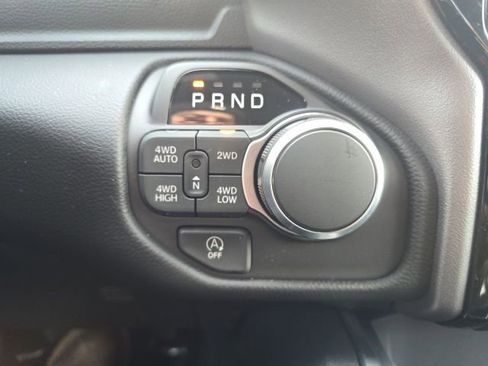New 2026 RAM 1500 4x4 Crew Cab image 17