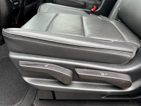 Used 2023 GMC Yukon Denali image 37