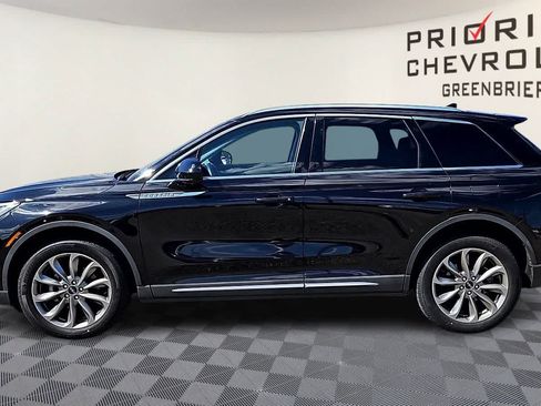 Used 2022 Lincoln Corsair AWD w/ Premium Package image 5
