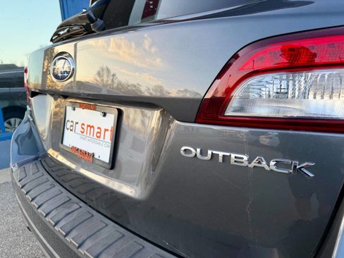 Used 2018 Subaru Outback 2.5i Premium AWD/4WD image 18