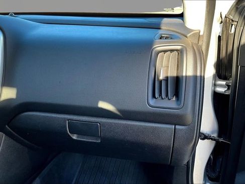 Used 2018 Chevrolet Colorado LT w/ LT Convenience Package image 18