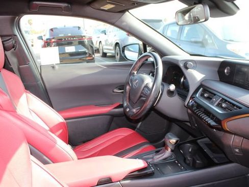 Used 2021 Lexus UX 250h F Sport AWD/4WD image 5