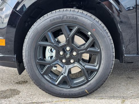 New 2026 Ford Maverick Lobo AWD/4WD image 8