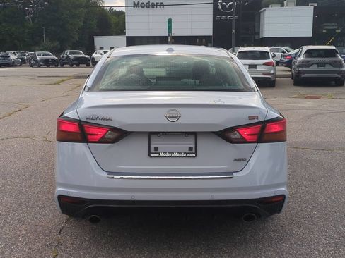 Used 2023 Nissan Altima 2.5 SR w/ SR Premium Package AWD/4WD image 5