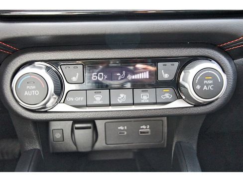 Used 2023 Nissan Versa SR w/ Trunk Package FWD image 28
