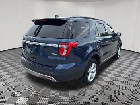 Used 2016 Ford Explorer XLT AWD/4WD image 7