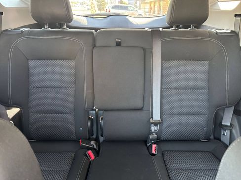 Used 2024 GMC Terrain SLE FWD image 32