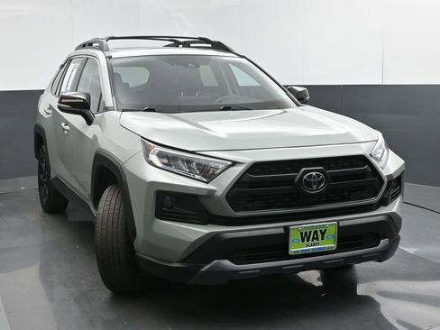 Used 2020 Toyota RAV4 TRD Off-Road image 8