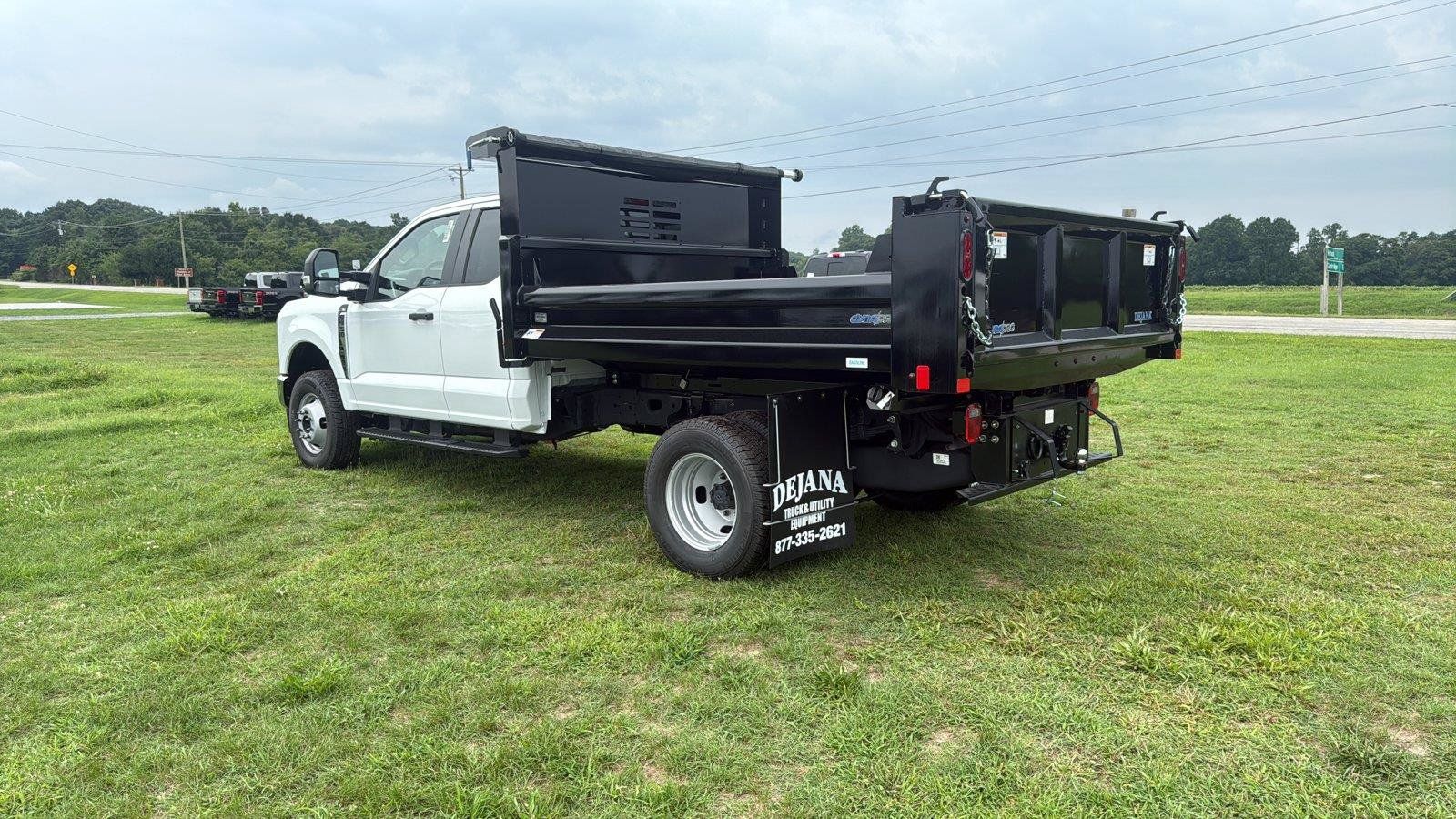 New 2026 Ford F350 XL w/ XL Chrome Package AWD/4WD image 3