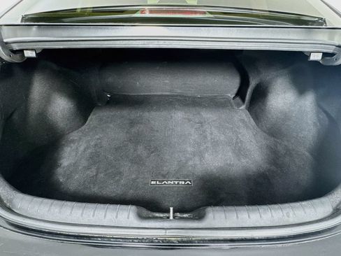 Certified 2023 Hyundai Elantra SEL w/ Convenience Package FWD image 27