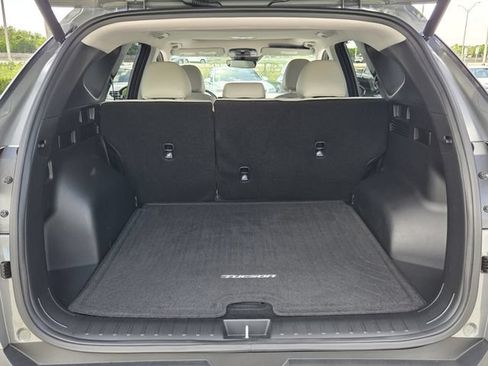 Used 2025 Hyundai Tucson SEL FWD image 13