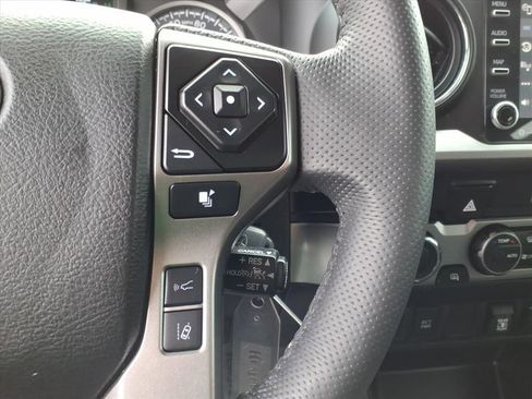 Used 2022 Toyota Tacoma SR5 image 25