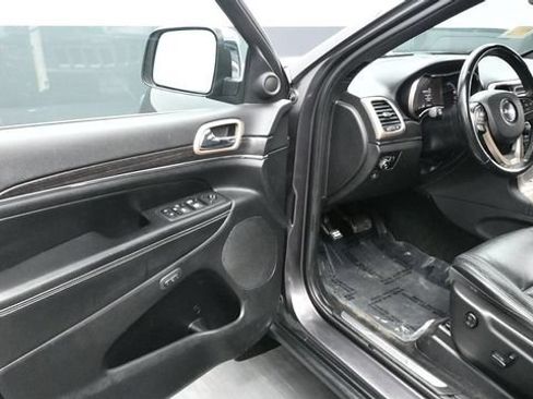 Used 2014 Jeep Grand Cherokee Limited AWD/4WD image 26