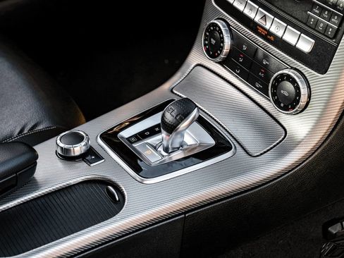 Used 2017 Mercedes-Benz SLC 300 image 17