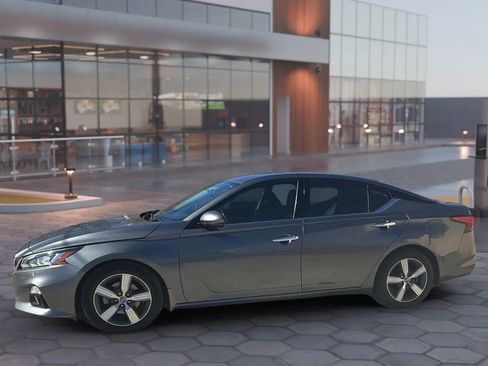 Used 2019 Nissan Altima 2.5 SL image 3