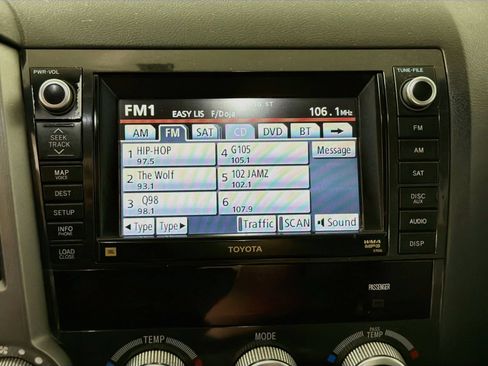 Used 2011 Toyota Sequoia Limited AWD/4WD image 22