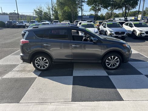 Used 2017 Toyota RAV4 Limited image 3