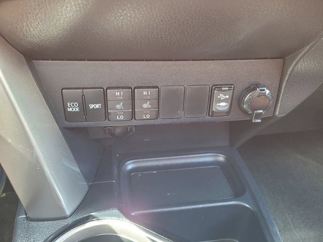 Used 2016 Toyota RAV4 Limited w/ Advanced Technology Package FWD image 26
