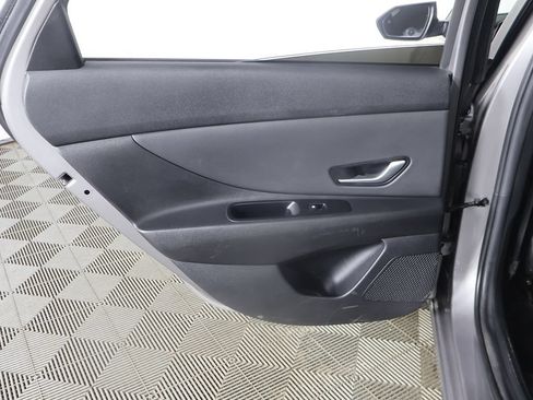 Used 2023 Hyundai Elantra SEL w/ Convenience Package FWD image 22
