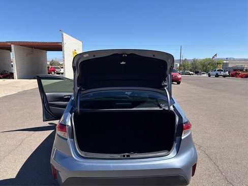 Used 2020 Toyota Corolla LE w/ Carpet Mat Package (TMS) FWD image 12