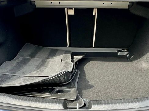 Certified 2026 Mercedes-Benz C 300 4MATIC Sedan image 19