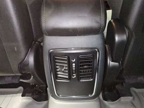 Used 2018 Dodge Durango SXT w/ Quick Order Package 2BB AWD/4WD image 29