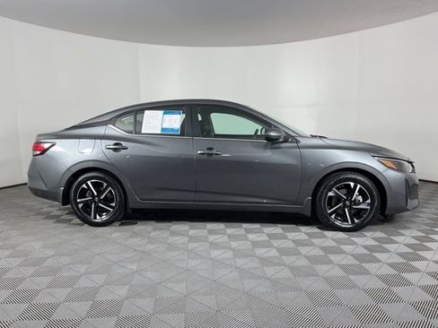 Used 2025 Nissan Sentra SV FWD image 13