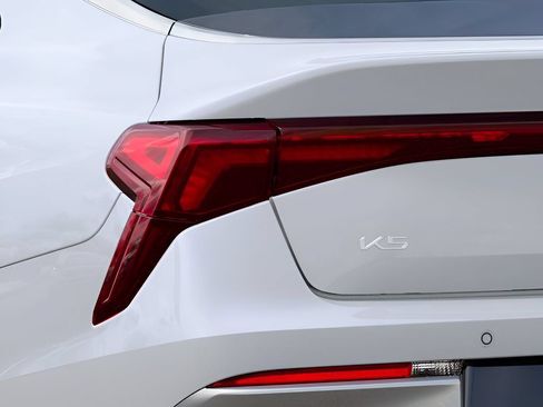 Used 2025 Kia K5 LXS FWD image 26