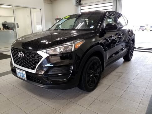 Used 2020 Hyundai Tucson SE image 2